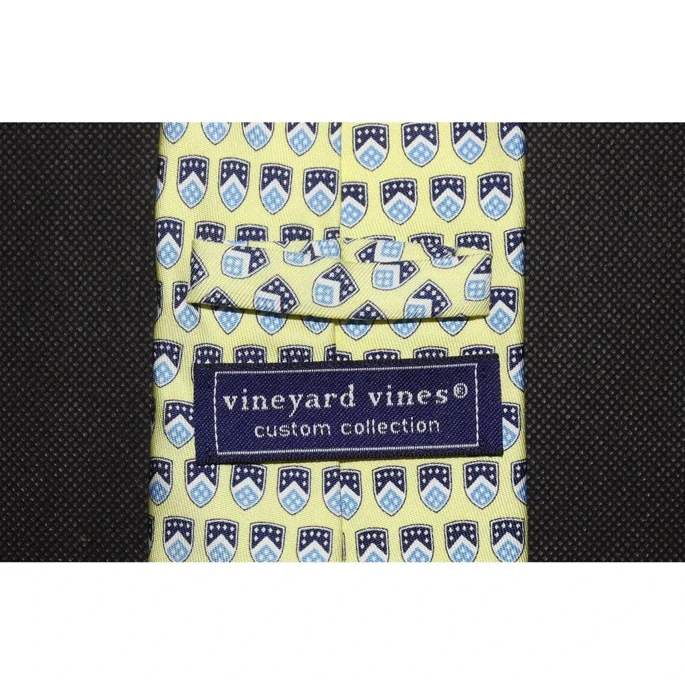 Vineyard Vines Berkeley Preparatory School Shield Logo 100% Silk Necktie‎ Tie